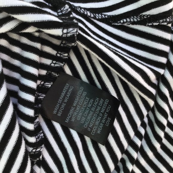 Torrid Super soft Ruffle tank size 0 (L) - Picture 7 of 8